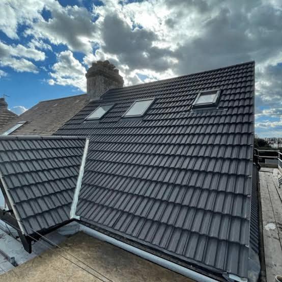 Roof replacement in Charlestown